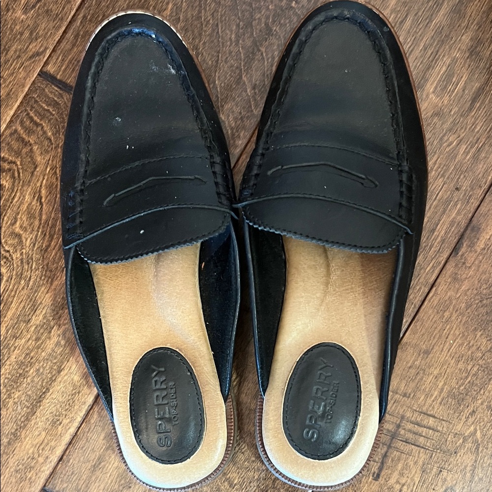 Sperry women’s Black Leather Slip-On Loafers